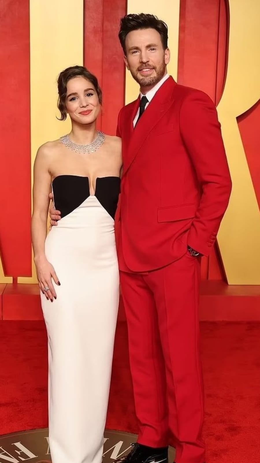 Chris_Evans_and_wife_Alba_Baptista