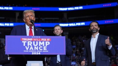 Donald Trump with sons Eric Trump and Donald Trump Jr. (AP Photo/Evan Vucci) (AP) Donald Trump with sons Eric Trump and Donald Trump Jr. (AP Photo/Evan Vucci) (AP)
