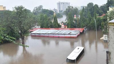 The report indirectly holds the Pune Municipal Corporation (PMC), the Irrigation Department, and the Collector’s office responsible for failing to prevent the disaster. (HT FILE PHOTO) The report indirectly holds the Pune Municipal Corporation (PMC), the Irrigation Department, and the Collector’s office responsible for failing to prevent the disaster. (HT FILE PHOTO)