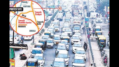 With the Haryana government blocking the Shambhu barrier protest site, NH44-bound commuters are forced to take long detours via Zirakpur, leading to daily traffic snarls. (Keshav Singh/HT) With the Haryana government blocking the Shambhu barrier protest site, NH44-bound commuters are forced to take long detours via Zirakpur, leading to daily traffic snarls. (Keshav Singh/HT)