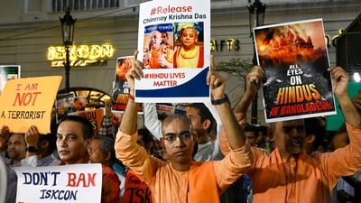 Kolkata, India - Nov. 28, 2024: Members of ISKCON, Kolkata hold a protest over arrest of ISKCON monk and Bangladeshi Hindu leader Chinmoy Krishna Das and demand his immediate release in Kolkata, India, on Thursday, November 28, 2024. (Photo by Samir Jana/ Hindustan Times) (Hindustan Times) Kolkata, India - Nov. 28, 2024: Members of ISKCON, Kolkata hold a protest over arrest of ISKCON monk and Bangladeshi Hindu leader Chinmoy Krishna Das and demand his immediate release in Kolkata, India, on Thursday, November 28, 2024. (Photo by Samir Jana/ Hindustan Times) (Hindustan Times)