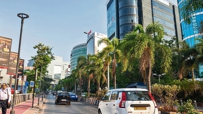 Mumbai Traffic Police have announced comprehensive road closures for the event.. (Photo by Raju Shinde/ Hindustan Times) (Hindustan Times)