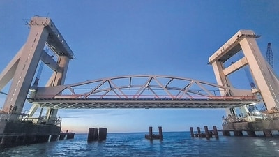 The new Pamban rail bridge is being built at an estimated cost of ₹280 crore to replace the 110-year-old Cantilever bridge. (HT_PRINT) The new Pamban rail bridge is being built at an estimated cost of ₹280 crore to replace the 110-year-old Cantilever bridge. (HT_PRINT)