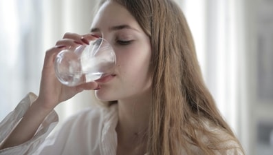 Our water-drinking habits might help with weight loss, prevent kidney stones, and more. Our water-drinking habits might help with weight loss, prevent kidney stones, and more.