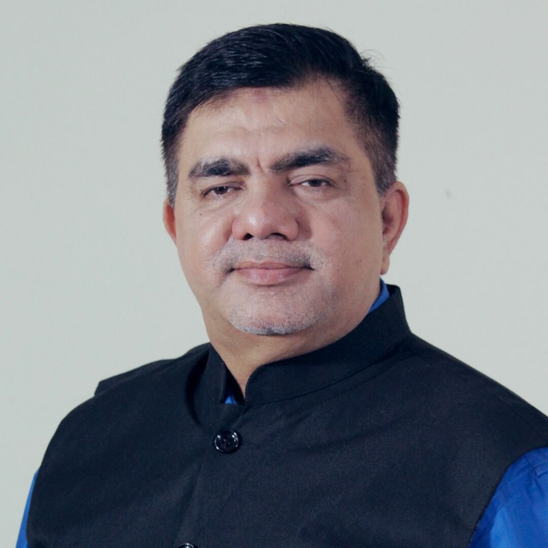 Author S Hussain Zaidi (Courtesy Amazon) Author S Hussain Zaidi (Courtesy Amazon)