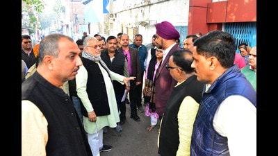 Suresh Khanna, the minister in charge of Lucknow, inspects a ward in the state capital on Friday. (Sourced) Suresh Khanna, the minister in charge of Lucknow, inspects a ward in the state capital on Friday. (Sourced)