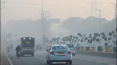 The AQI is likely to remain “very poor” over the weekend. (HT PHOTO)