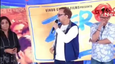 Vidhu Vinod Chopra catches Shreya Ghoshal and Shaan unawares Vidhu Vinod Chopra catches Shreya Ghoshal and Shaan unawares
