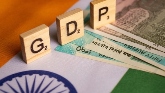 India's GDP growth slows to 5.4% in Q2 2024-25, govt data shows (Shutterstock)
