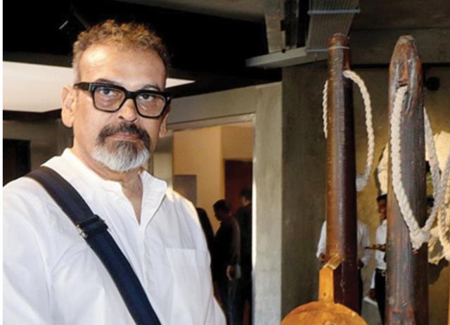 The only type of artwork Subodh Gupta had access to in Danapur was calendars. The only type of artwork Subodh Gupta had access to in Danapur was calendars.
