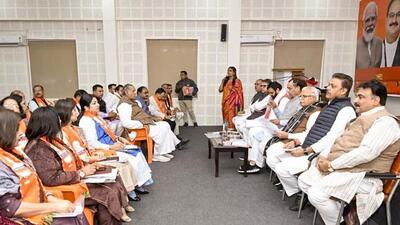 HT PhotoThe meeting was also attended by Union power minister and Karnal MP Manohar Lal Khattar, party’s state in-charge Satish Punia, co-incharge Surender Nagar, state cabinet ministers Krishan Lal Panwar and Shyam Singh Rana and others.