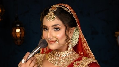 Brides in the city going in for walk-in deals on make-up (Shutterstock) Brides in the city going in for walk-in deals on make-up (Shutterstock)