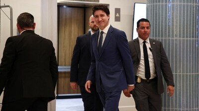 Canada's Prime Minister Justin Trudeau leaves a hotel in West Palm Beach en route to meet U.S. President-elect Donald Trump at Mar-a-Lago in Palm Beach, Florida, U.S., November 29, 2024. REUTERS/Carlos Barria (REUTERS)