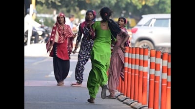 According to a report prepared by the Chandigarh social welfare department, police apprehended 35 beggars during the drive, including one female. (HT File Photo)