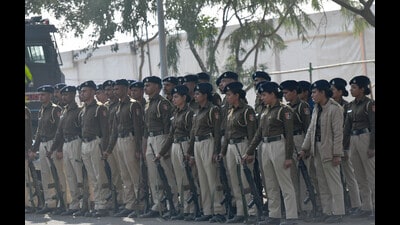Ahead of the VIP visits, Chandigarh Police have ramped up security with the deployment of 4,000 personnel, including 10 paramilitary units. (Ravi Kumar/HT) Ahead of the VIP visits, Chandigarh Police have ramped up security with the deployment of 4,000 personnel, including 10 paramilitary units. (Ravi Kumar/HT)
