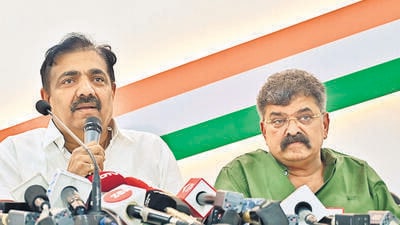NCP (SP) state president Jayant Patil (L) addressed the media along with MLA Jitendra Awhad (R). (Anshuman Poyrekar/ Hindustan Times)