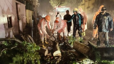 Rescue teams are working tirelessly to evacuate those stranded in the floodwaters. (PTI) Rescue teams are working tirelessly to evacuate those stranded in the floodwaters. (PTI)
