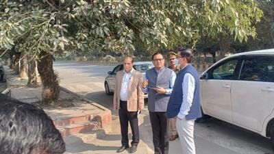The directions came as the Lokesh M and officials inspected various sites in multiple sectors including 44, 45, 96, 97, 98, 100, 124, 150, 157 and 151 among others. (HT Photo) The directions came as the Lokesh M and officials inspected various sites in multiple sectors including 44, 45, 96, 97, 98, 100, 124, 150, 157 and 151 among others. (HT Photo)