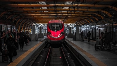 In South Korea, a train operator's 4-minute toilet break delayed 125 trains in Seoul. (Pixabay) In South Korea, a train operator's 4-minute toilet break delayed 125 trains in Seoul. (Pixabay)