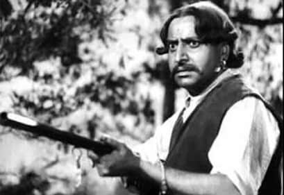 Pran in Jis Desh Mein Ganga Behti Hai, one of his most iconic roles Pran in Jis Desh Mein Ganga Behti Hai, one of his most iconic roles