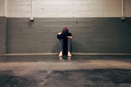 Men who identify with the traditional male roles are emotionally withdrawn. (Pexels)