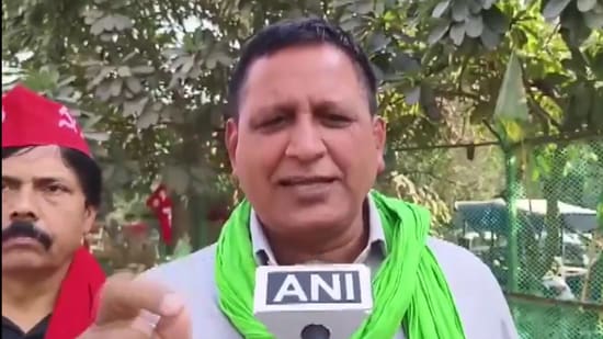 BKP leader Sukhbir Khalifa on Sunday announced that the farmer organisation's members will begin their march towards Delhi on December 2.