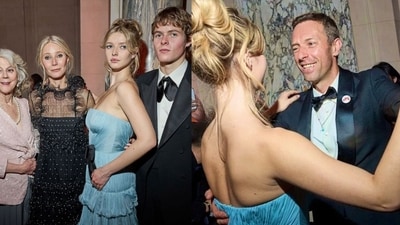 Apple Martin at Paris debutante ball (Pic- X) Apple Martin at Paris debutante ball (Pic- X)