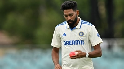 Mohammed Siraj looks threatening again (AFP) Mohammed Siraj looks threatening again (AFP)