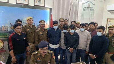 These accused in foreign nations used to provide account details of Indian corporate and SIM cards for those lured for stock investment trading and task jobs. (Sourced) These accused in foreign nations used to provide account details of Indian corporate and SIM cards for those lured for stock investment trading and task jobs. (Sourced)