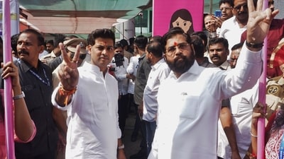 Caretaker Chief Minister Eknath Shinde with son MP Shrikant Shinde (Praful Gangurde /HT Photo)