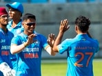 India''s Samarth Nagaraj, right, celebrates the wicket of Pakistan's Shahzaib Khan. AP/PTI(AP11_30_2024_000149A)