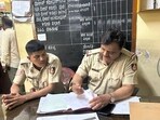 The woman who filed a compliant lauded the officers at Bengaluru’s Madiwala police station. The woman who filed a compliant lauded the officers at Bengaluru’s Madiwala police station.