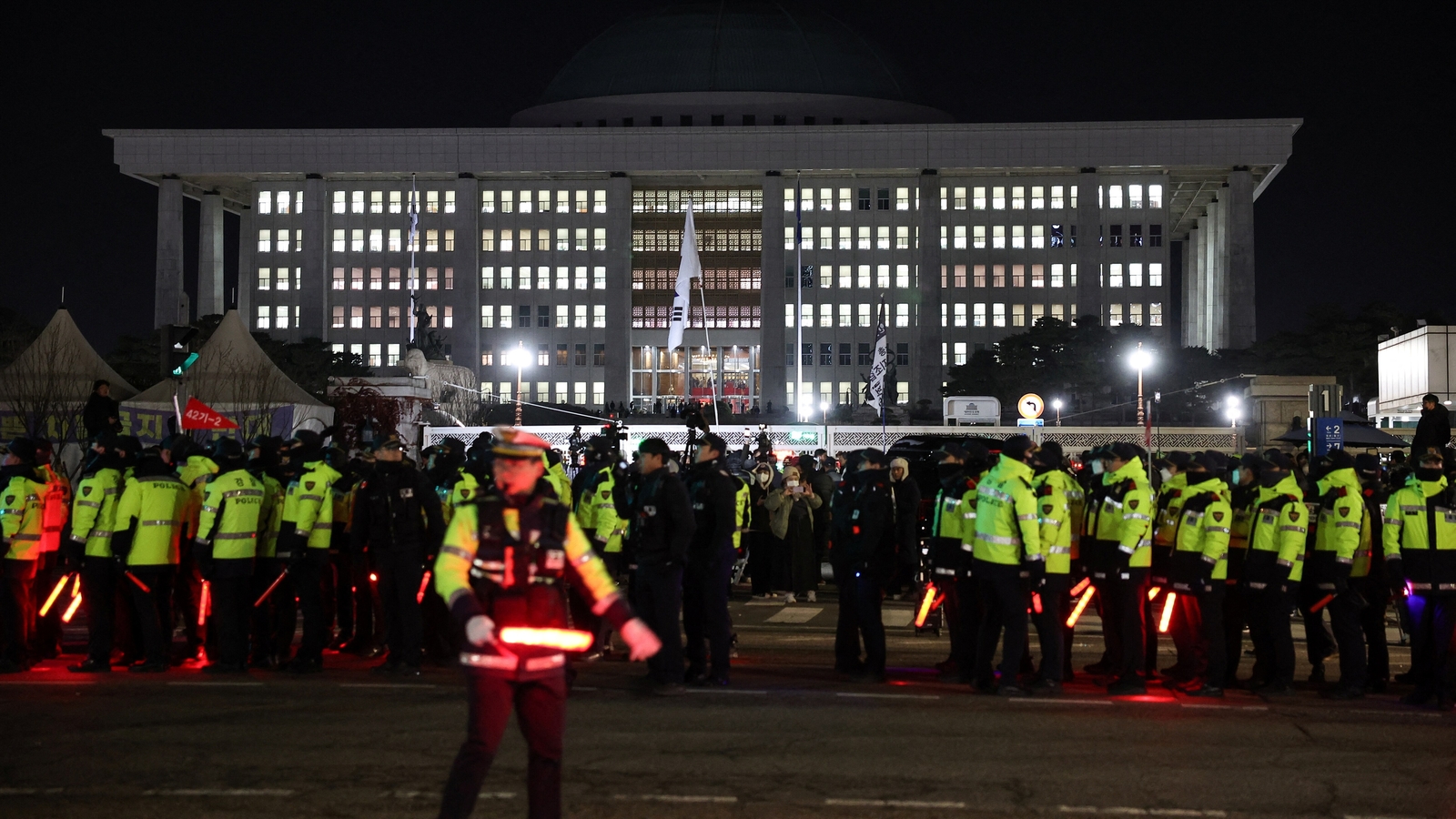 South Korea lifts President Yoon’s martial law decree after lawmakers vote against it | World News