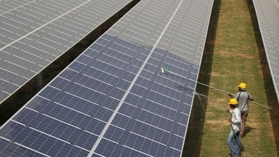 Clean energy (REUTERS)