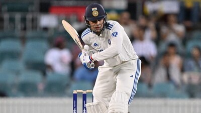 India's Shubman Gill plays a shot during the tour cricket match between the Australian Prime Minister's XI and India. (Photo by SAEED KHAN / AFP) (AFP) India's Shubman Gill plays a shot during the tour cricket match between the Australian Prime Minister's XI and India. (Photo by SAEED KHAN / AFP) (AFP)