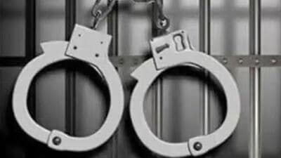 Jammu and Kashmir Police on Tuesday detained two women overground workers. (File) Jammu and Kashmir Police on Tuesday detained two women overground workers. (File)