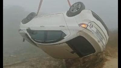 The car being pulled out of the canal. (Sourced) The car being pulled out of the canal. (Sourced)