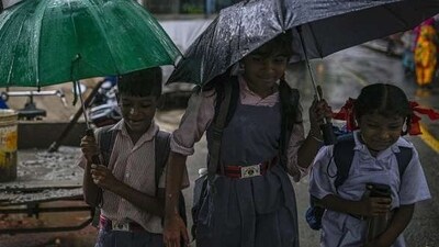 Puducherry government has declared a holiday for schools and colleges owing to Cyclone Fengal. (PTI image) Puducherry government has declared a holiday for schools and colleges owing to Cyclone Fengal. (PTI image)