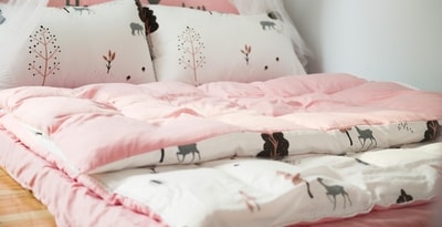 Winter blankets starting at ₹1000 to keep you warm in winters (Pexels) Winter blankets starting at ₹1000 to keep you warm in winters (Pexels)