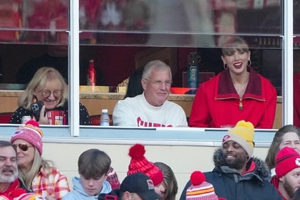 Donna Kelce and Scott Swift and pop star Taylor Swift watch play during the second half of the game between the Kansas City Chiefs and Las Vegas Raiders at GEHA Field at Arrowhead Stadium. (USA TODAY Sports via Reuters Con)