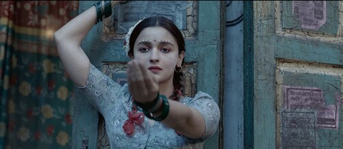 Alia Bhatt in Gangubai Kathiawadi. Alia Bhatt in Gangubai Kathiawadi.