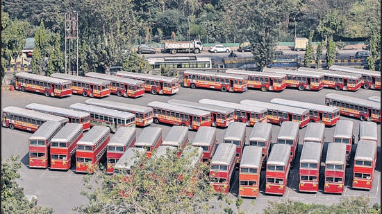 Mumbai, India - January 14, 2019: BEST buses parked at Dharavi bus depot after BEST employees go on strike to press for several of their demands in Mumbai, India, on Monday, January 14, 2019. (Photo by Kunal Patil/Hindustan Times) (Kunal Patil/HT Photo)