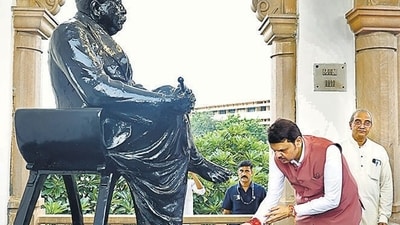 A file photo of Devendra Fadnavis paying tribute to Rashtriya Swayamsevak Sangh founder Keshav Baliram Hedgewar, at RSS Smriti Mandir, in Nagpur.. (Devendra Fadnavis-X) A file photo of Devendra Fadnavis paying tribute to Rashtriya Swayamsevak Sangh founder Keshav Baliram Hedgewar, at RSS Smriti Mandir, in Nagpur.. (Devendra Fadnavis-X)