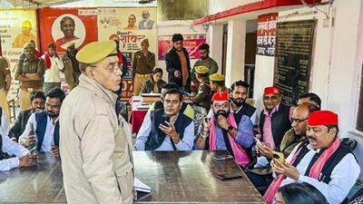Samajwadi Party leaders in Bareilly after they were stopped from going to Sambhal. (FILE PHOTO) Samajwadi Party leaders in Bareilly after they were stopped from going to Sambhal. (FILE PHOTO)