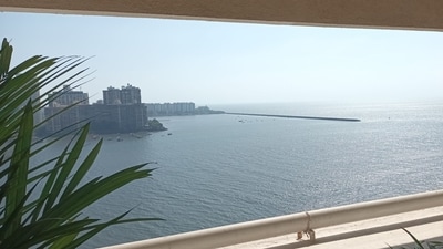 Mumbai real estate: Difference between sea view and sea facing luxury apartments in Mumbai that homebuyers need to know about. (Picture for representational purposes only) (Mehul R Thakkar/HT) Mumbai real estate: Difference between sea view and sea facing luxury apartments in Mumbai that homebuyers need to know about. (Picture for representational purposes only) (Mehul R Thakkar/HT)