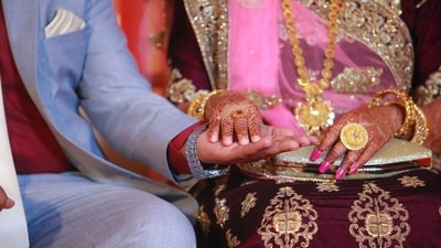 In the video, the bride's family hands over ₹2.5 crore in cash to the groom's side. (Representational) In the video, the bride's family hands over ₹2.5 crore in cash to the groom's side. (Representational)