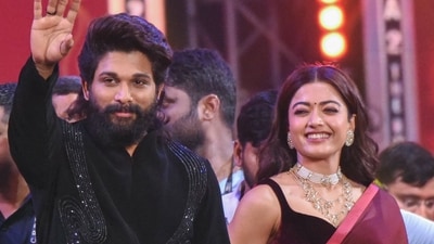 Pushpa 2 advance booking report: Allu Arjun and Rashmika Mandanna will get paid previews on Wednesday night. (Pappi Sharma) Pushpa 2 advance booking report: Allu Arjun and Rashmika Mandanna will get paid previews on Wednesday night. (Pappi Sharma)