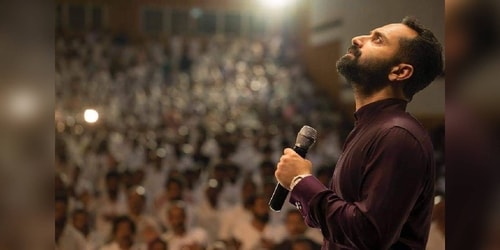 Fahad Faasil played the role of a spiritual guru in Trance (2020) Fahad Faasil played the role of a spiritual guru in Trance (2020)