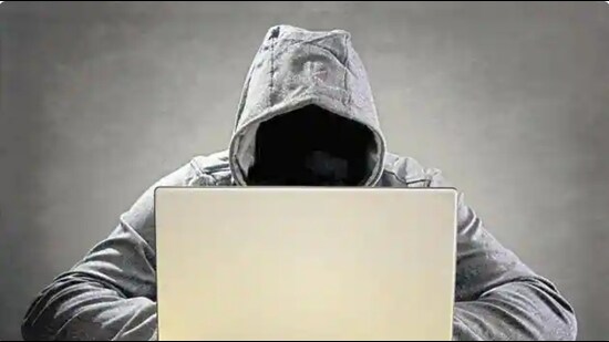 The trio, nabbed from Agra Expressway in Lucknow on Tuesday, used to open corporate accounts to aid the fraudsters who converted these funds into crypto currency. (Pic for representation)