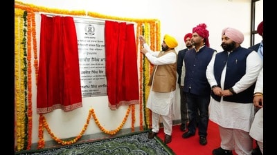 Chief minister Bhagwant Mann inaugurating the Government Degree College, Sukhchain, in Fazilka on Thursday. (HT Photo)